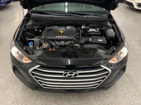 Used 2018 Hyundai Elantra SE FWD image 32