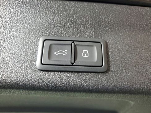 Used 2022 Audi RS 6 AWD/4WD image 9