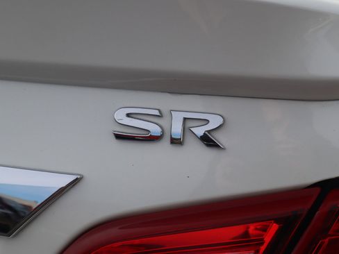 Used 2016 Nissan Altima 2.5 SR w/ LED Appearance Package image 26