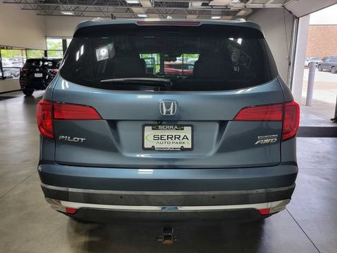 Used 2017 Honda Pilot Touring image 6