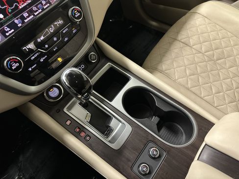 Used 2019 Nissan Murano Platinum image 26
