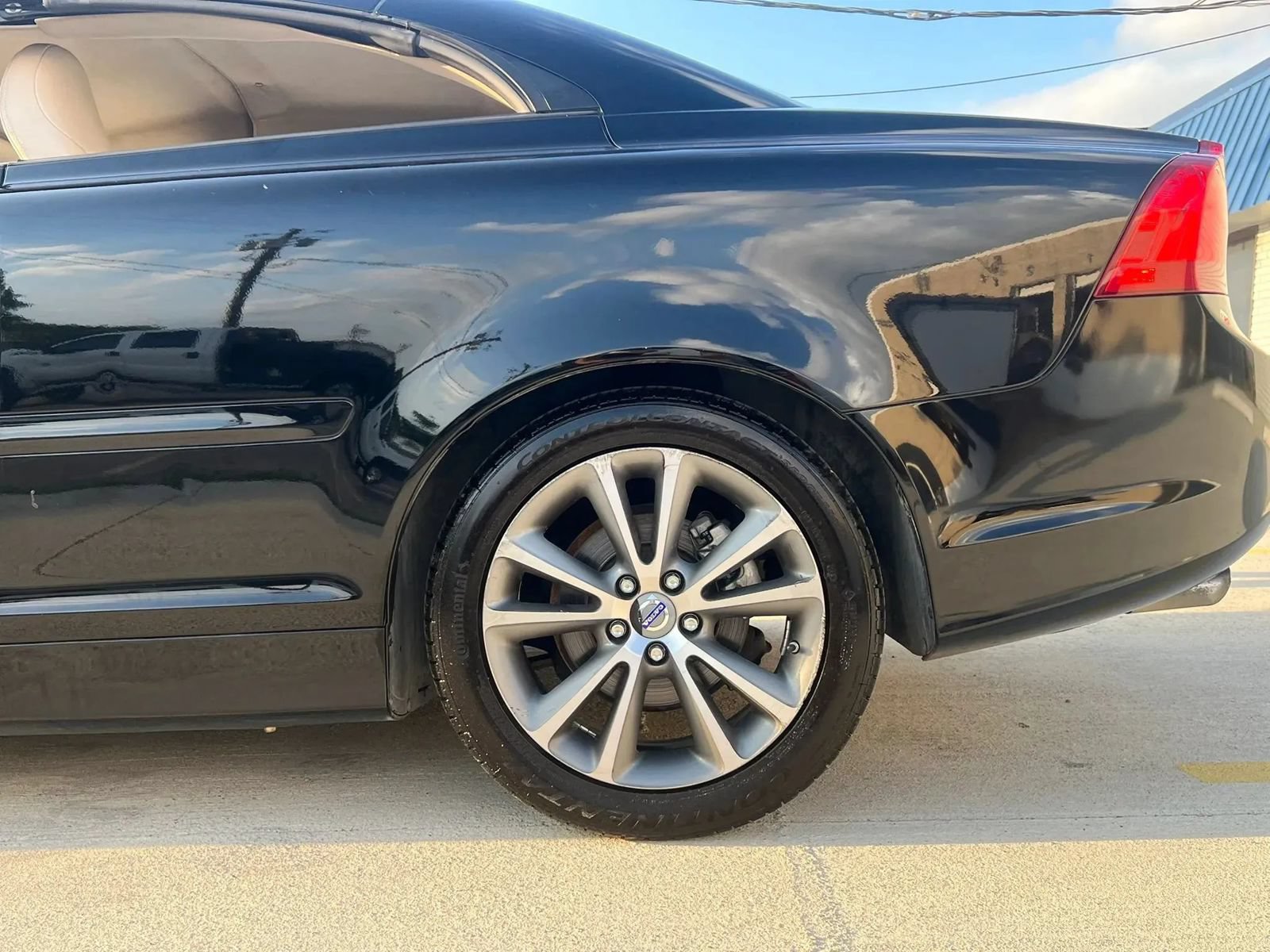 Used 2011 Volvo C70 T5 FWD image 52