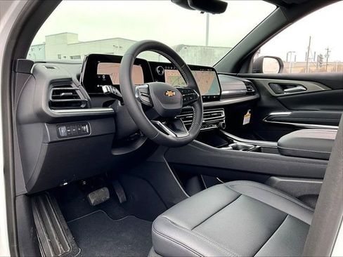 New 2026 Chevrolet Traverse LT w/ Driver Confidence Package image 8