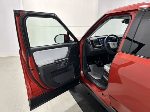 Used 2023 Rivian R1T Adventure Dual AWD/4WD image 16