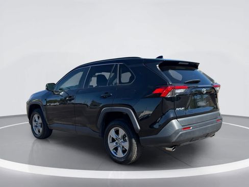 Used 2024 Toyota RAV4 XLE FWD image 3
