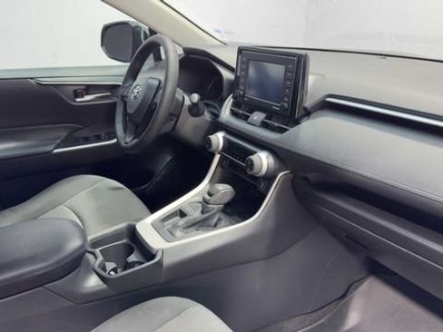 Used 2021 Toyota RAV4 XLE FWD image 20