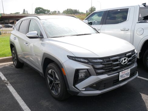 Used 2025 Hyundai Tucson SEL AWD/4WD image 4