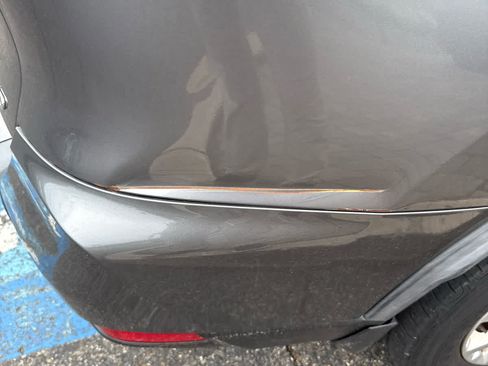 Used 2018 Nissan Rogue SV AWD/4WD image 5