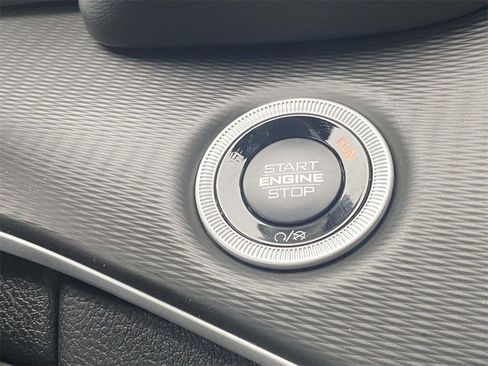 New 2025 Jeep Grand Cherokee Altitude image 52