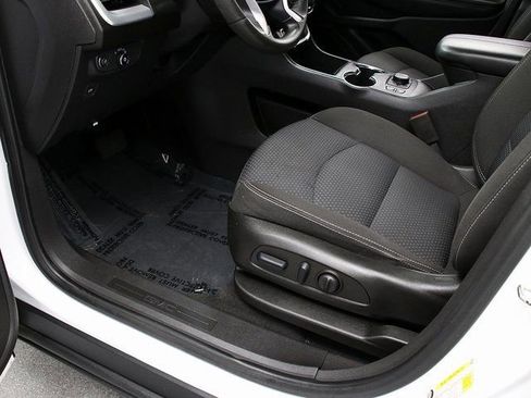 Used 2022 GMC Terrain SLE w/ Driver Convenience Package image 24