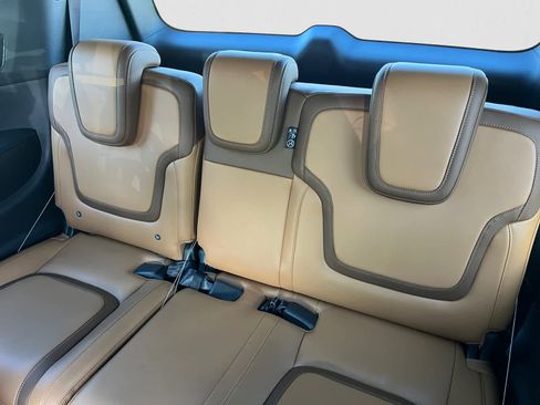 New 2026 Nissan Armada SL w/ Captain's Chari Seat Package AWD/4WD image 12