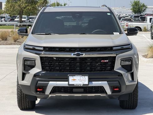 New 2026 Chevrolet Traverse Z71 w/ Enhanced Driving Package image 7