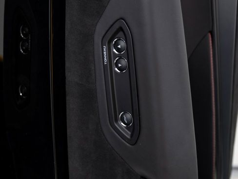 New 2024 McLaren 750S Spider image 12