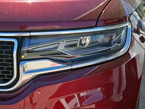 Used 2022 Jeep Wagoneer Series II image 9