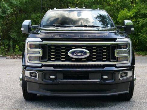 Used 2024 Ford F450 Platinum w/ FX4 Off-Road Package AWD/4WD image 5