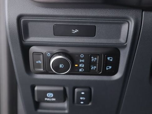 Used 2026 Ford F150 Lariat AWD/4WD image 23