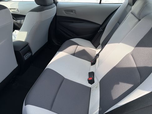 Used 2025 Toyota Corolla LE w/ LE Premium Package FWD image 23