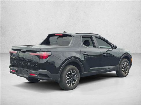 Used 2023 Hyundai Santa Cruz SEL w/ Activity Package FWD image 5