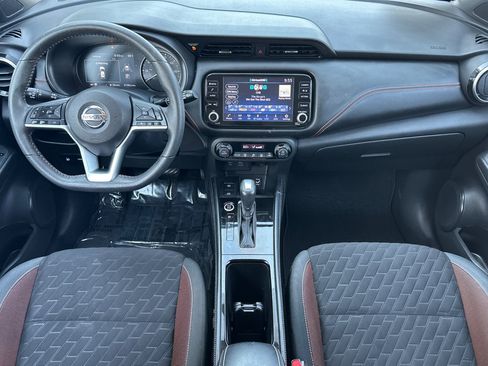 Certified 2021 Nissan Kicks SR w/ Interior Electronics Package FWD image 13