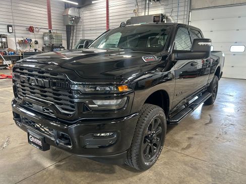 Used 2025 RAM 2500 Big Horn AWD/4WD image 38