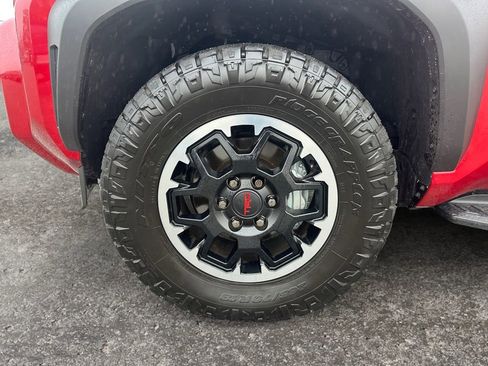 Used 2025 Toyota 4Runner TRD Off-Road Premium w/ Tow Technology Package image 8