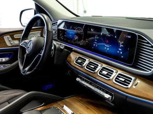 Used 2025 Mercedes-Benz GLE 350 4MATIC image 30