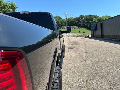 Used 2018 RAM 2500 Laramie w/ Sport Appearance Group AWD/4WD image 25