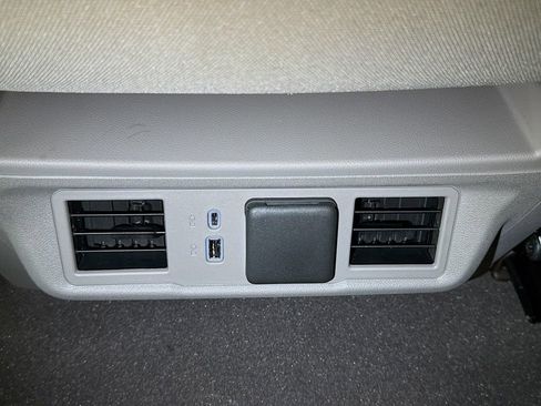 New 2026 GMC Sierra 1500 SLE w/ Preferred Package image 14