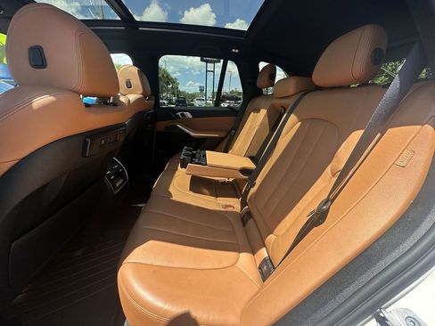 Used 2022 BMW X5 sDrive40i w/ M Sport Package RWD image 18