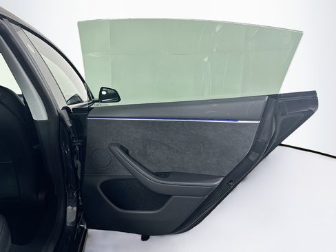 Used 2024 Tesla Model 3 Long Range image 31