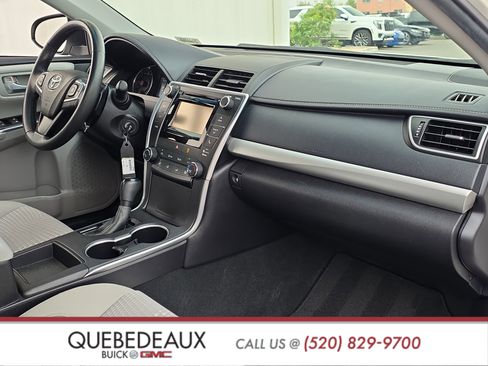 Used 2015 Toyota Camry SE image 28