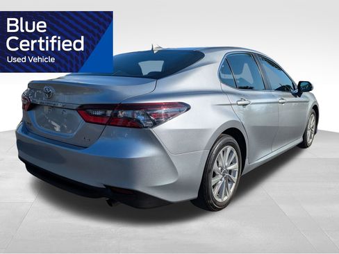Used 2024 Toyota Camry LE FWD image 5