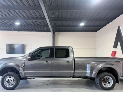 Used 2020 Ford F450 Platinum w/ FX4 Off-Road Package AWD/4WD image 5
