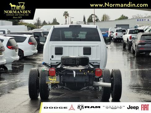 New 2026 RAM 5500 Tradesman AWD/4WD image 5
