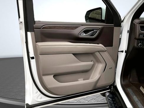 Used 2021 Chevrolet Suburban Z71 image 20