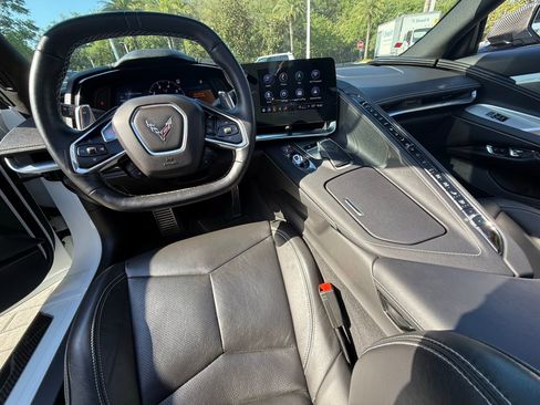 Used 2021 Chevrolet Corvette Stingray Preferred Cpe w/ 2LT image 4