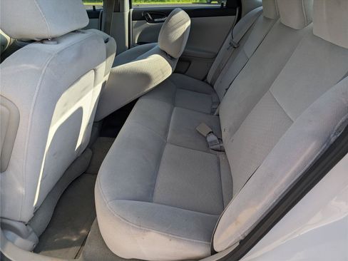 Used 2011 Chevrolet Impala LS FWD image 30