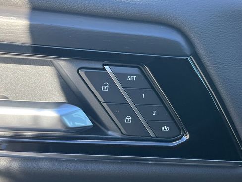 New 2026 GMC Yukon Denali w/ Sun & Power Step Package image 15