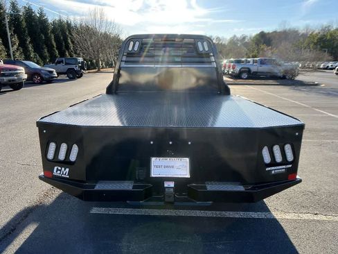 New 2025 GMC Sierra 3500 Pro w/ Convenience Package image 6