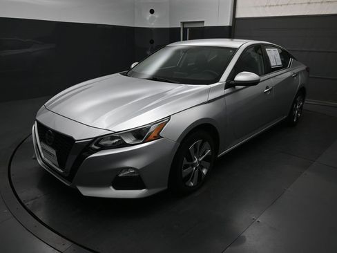 Used 2020 Nissan Altima 2.5 S image 33