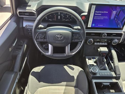 Used 2024 Toyota Tacoma TRD Sport image 12