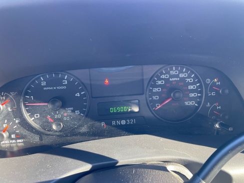 Used 2007 Ford F550 2WD Crew Cab Super Duty image 13