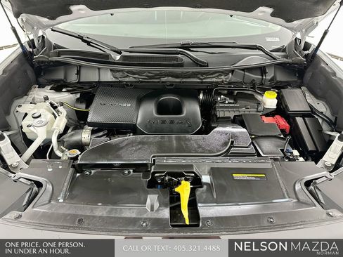 Used 2025 Nissan Murano SV FWD image 29