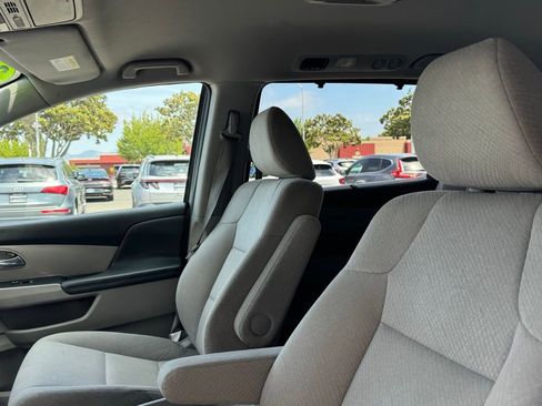 Used 2016 Honda Odyssey SE image 13