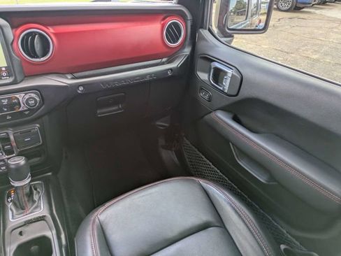Used 2023 Jeep Wrangler Unlimited Rubicon w/ Xtreme 35 Tire Package AWD/4WD image 16