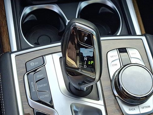 Used 2019 BMW 750i xDrive w/ Executive Package image 16