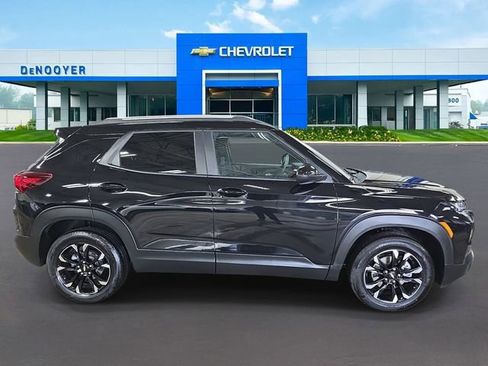 Used 2023 Chevrolet TrailBlazer LT image 4