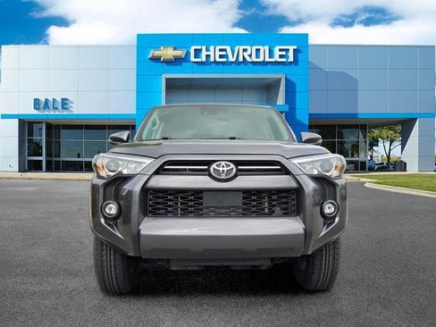 Used 2023 Toyota 4Runner SR5 Premium w/ Moonroof Package RWD image 8