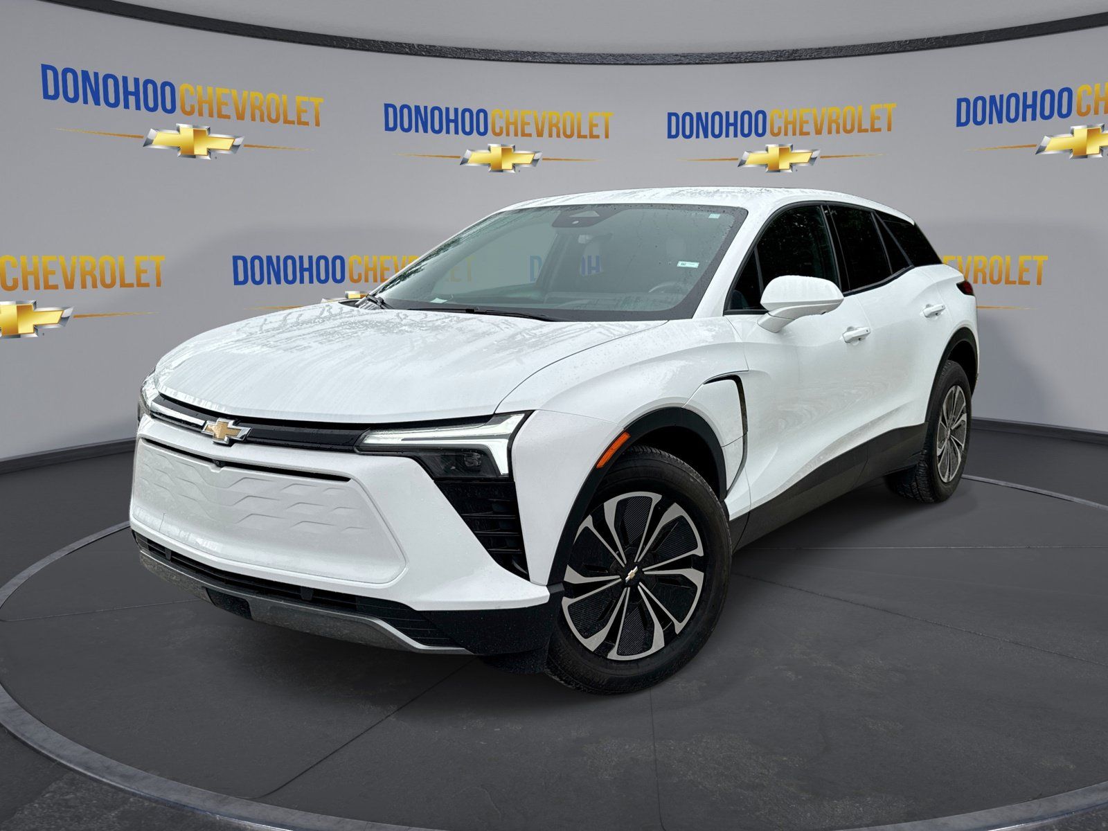 Used 2025 Chevrolet Blazer EV LT FWD image 4