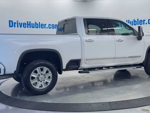 Used 2024 Chevrolet Silverado 2500 High Country w/ High Country Premium Package image 8
